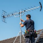 Comment choisir votre pose antenne TV TNT : trouvez un pro pour votre installation conforme aux tendances du marché